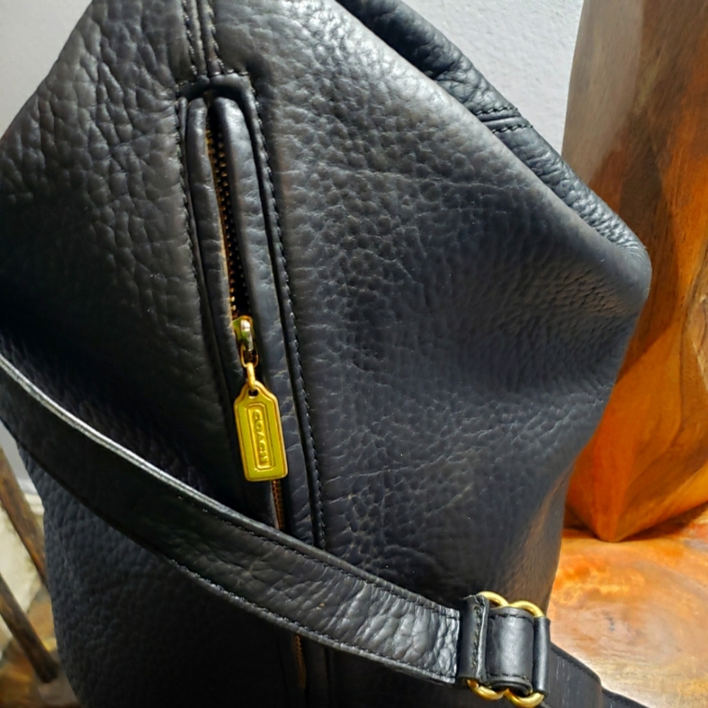 Vintage COACH shoulder bag